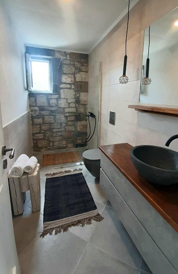 Koroni Stone House, Newly Built Studios By The Sea 외부 사진