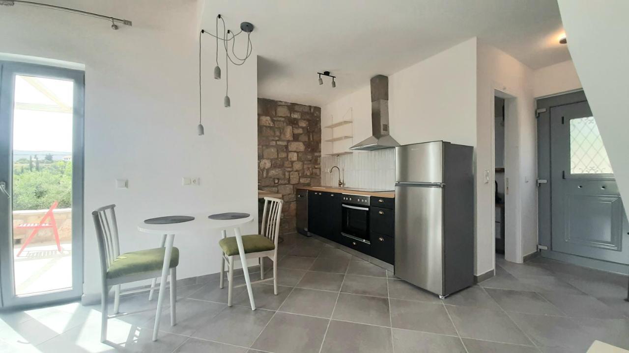 Koroni Stone House, Newly Built Studios By The Sea 외부 사진
